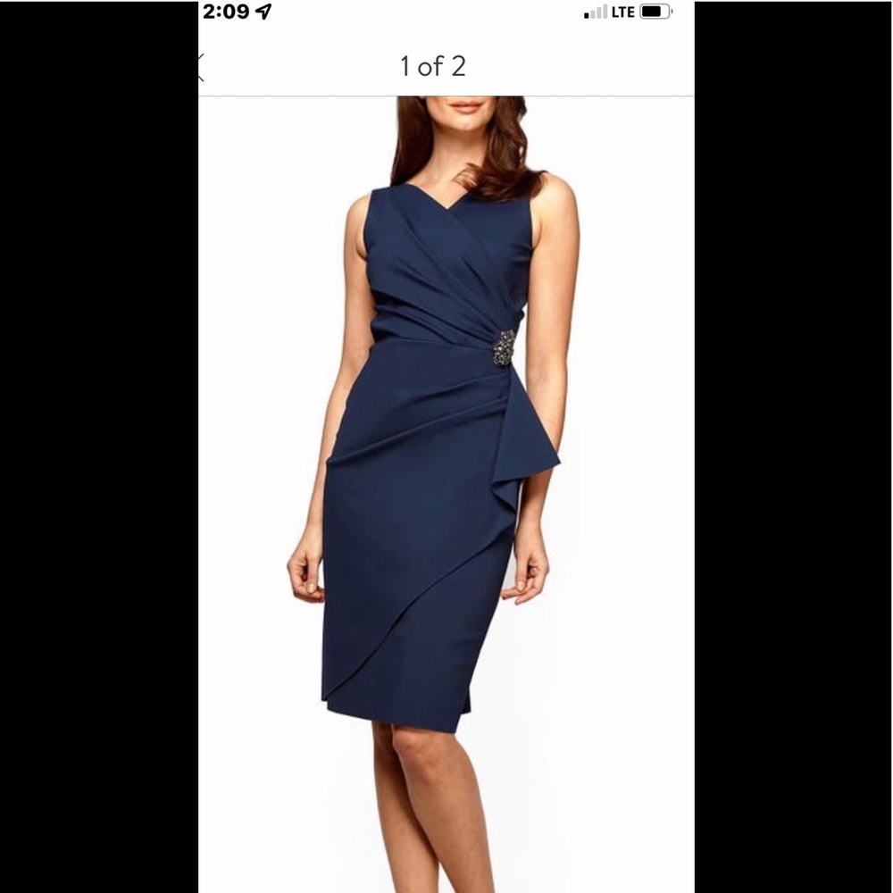 Alex evenings dress size 14 navy blue.     Worn 1x